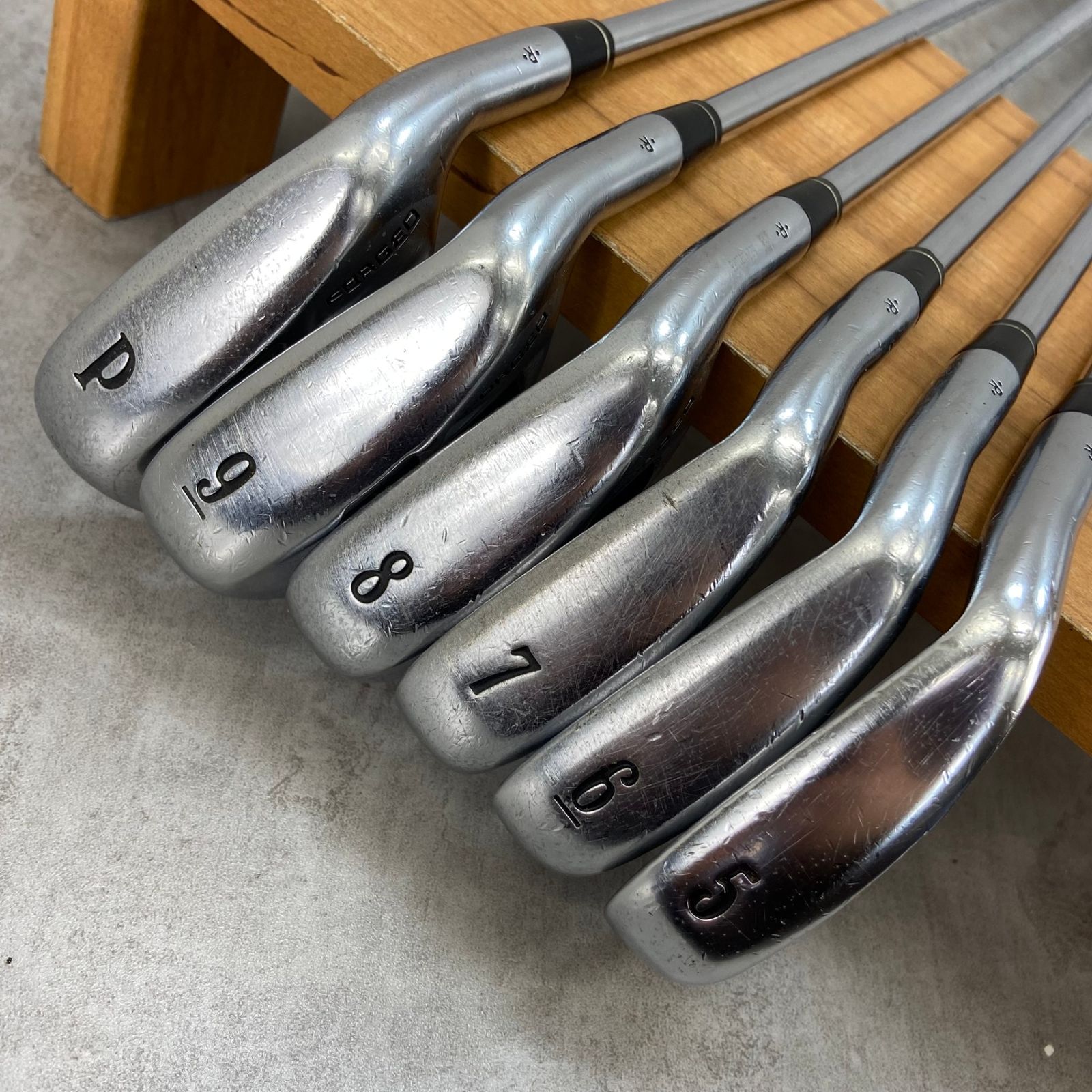 Callaway - Callaway　キャロウェイ　LEGACY　レガシー　メンズゴルフ　アイアン6本セット　スチール　ユニフレックス　SR相当　右利き用 Callaway キャロウェイ LEGACY レガシー メンズゴルフ アイアン6