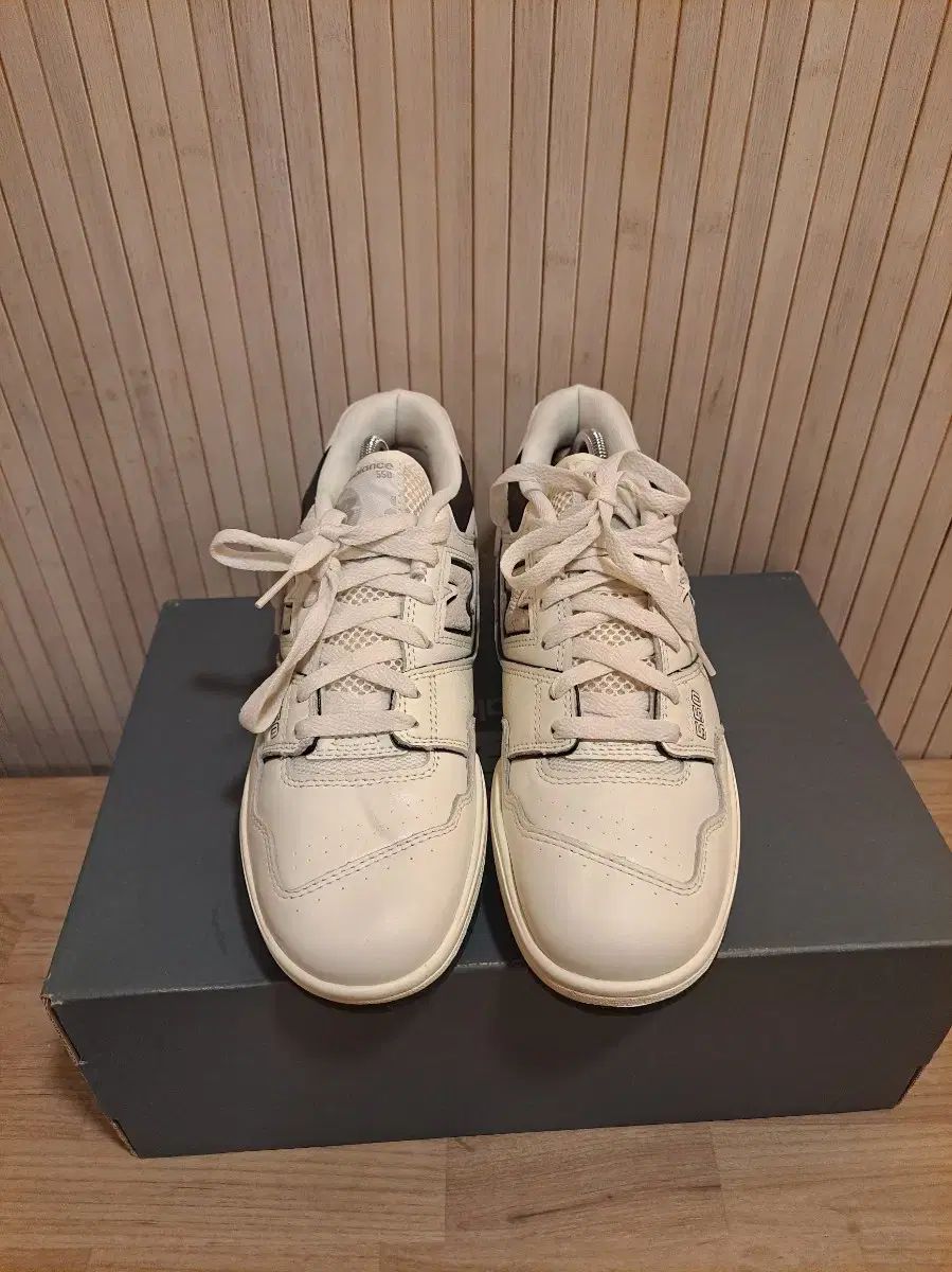 ニューバランス 550 白 黒 スニーカー 25.5cm 状態