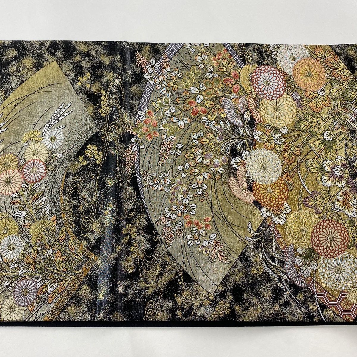 袋帯 綴れ 高台寺蒔絵紋 金彩 正絹 AO-3843 袋帯 美品 秀品 高台寺蒔絵 春秋蒔絵地紙文 草花 金銀糸 箔 黒