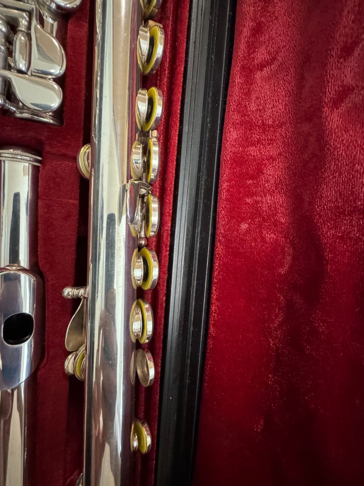 値下中 完全調整済 YAMAHA YFL-714 フルート 総銀製 Ag925 ECヘッド プロ整備済 ヤマハ モデル ケース付 吹奏楽 上級者向け 即演奏可 YFL714 お気に入り