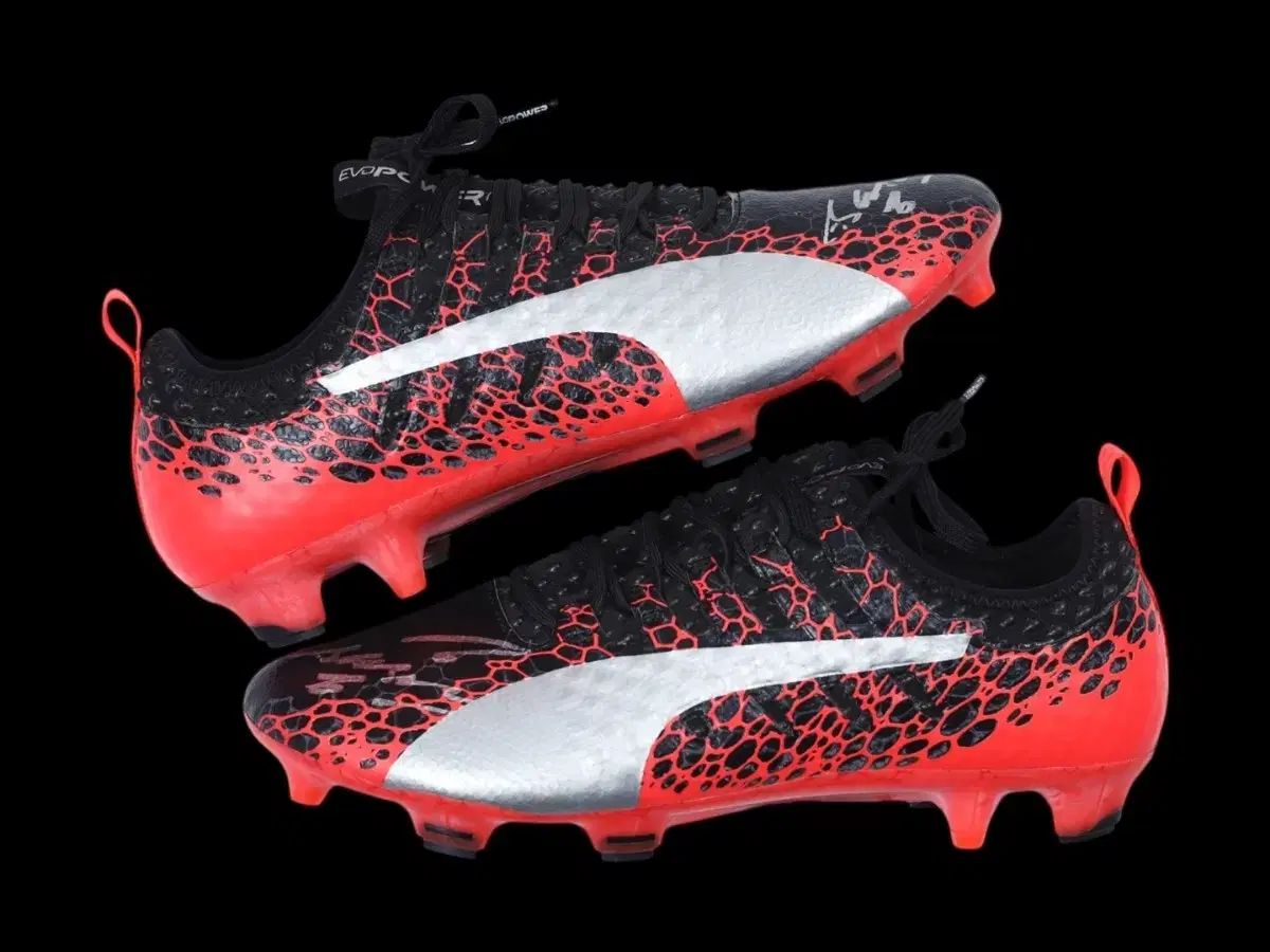 サイン入り サッカーシューズ