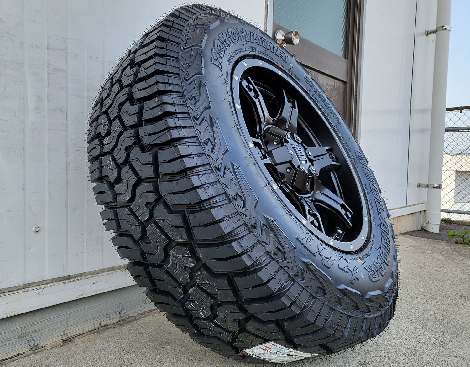 Rays グラムライツ57XRX BFGoodrich 265/70R17