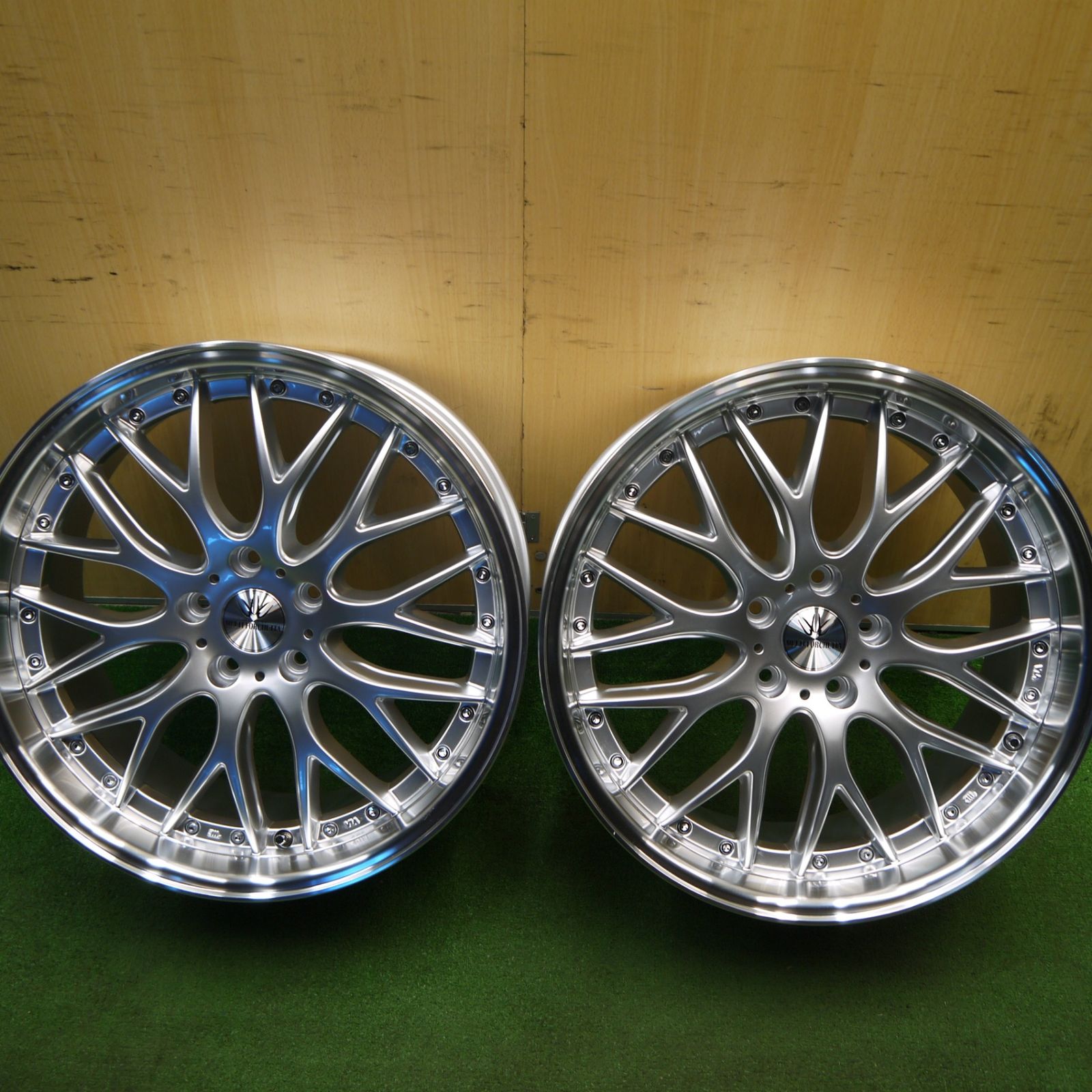 キレイ 2本 LOXARNY MULTI FORCHETTA BADX 19インチ ホイール 632 ロクサーニ マルチフォルケッタ 19×9J PCD114.3|5H 5031414Hホ