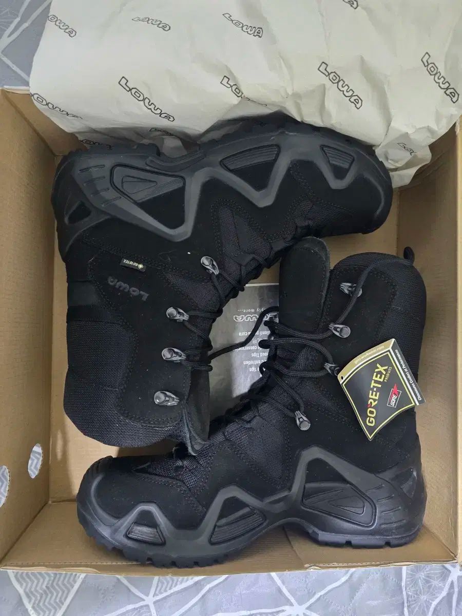 ロバ ゼファー GTX HI TF 9 5 サイズ