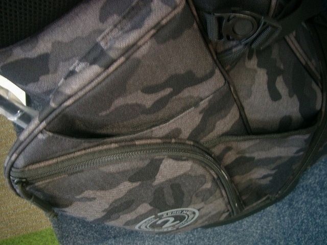ゼロハリバートン ラウンド取っ手付き
