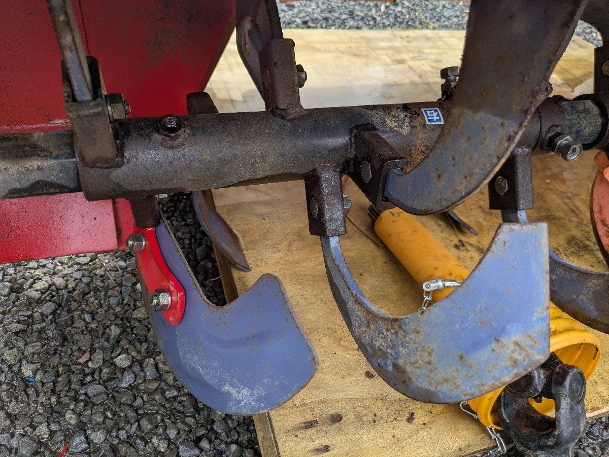 鹿児島発 ササオカ トラクター用 台形うねたてロータリだい地くん