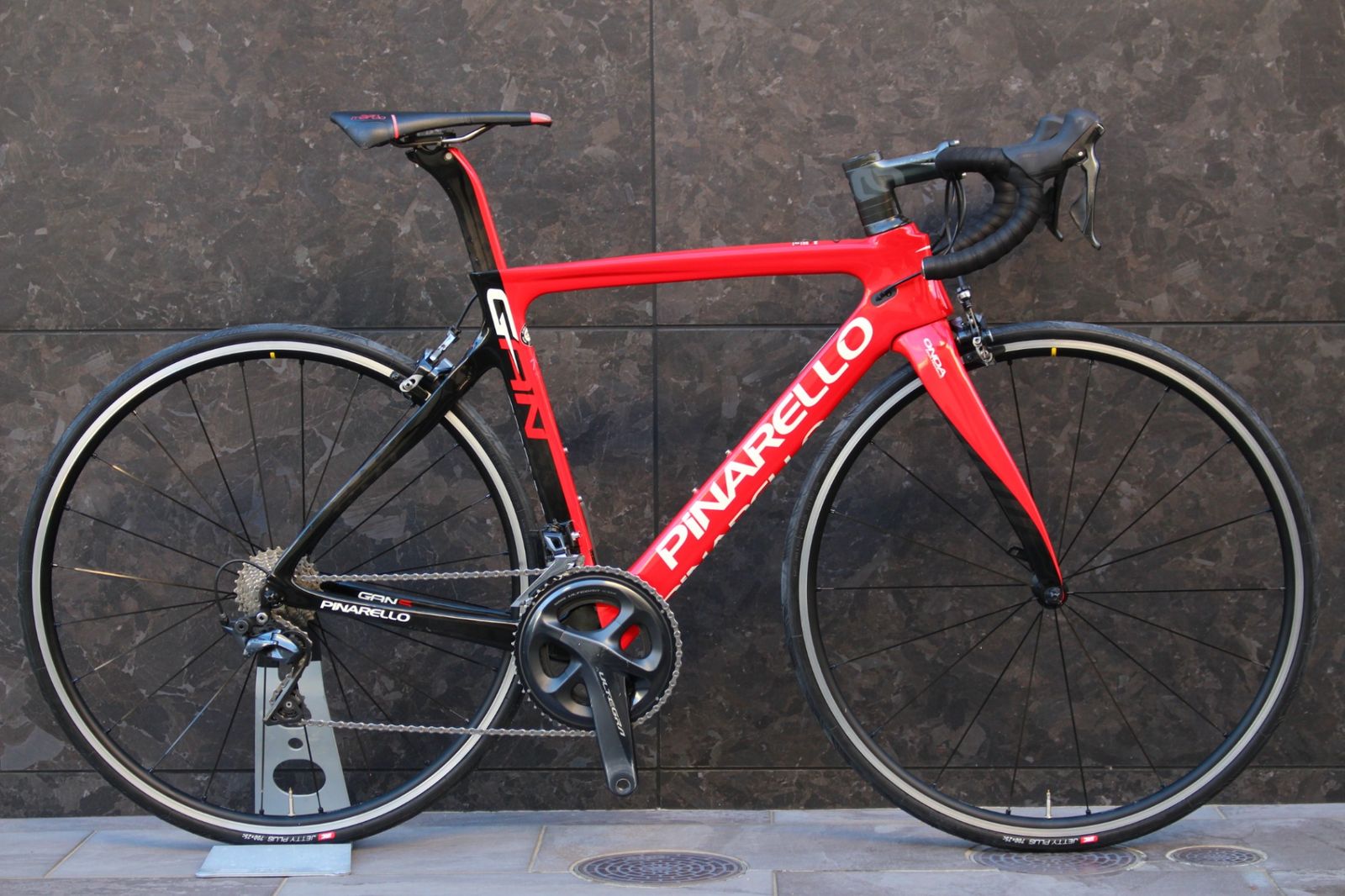 PINARELLO ピナレロ GAN S 完成車