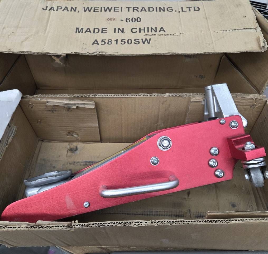 S96401 アストロ1.5TON ガレージジャッキ T815016L DIY 工具 車用品