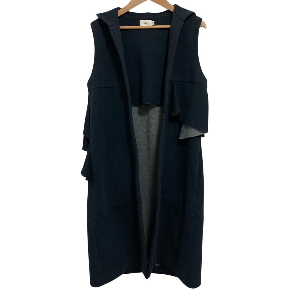 美品　yori ヨリ　YORI ボンディングロングジレ　ブラック　フリル 美品 yori ヨリ YORI ボンディングロングジレ ブラック フリル yori