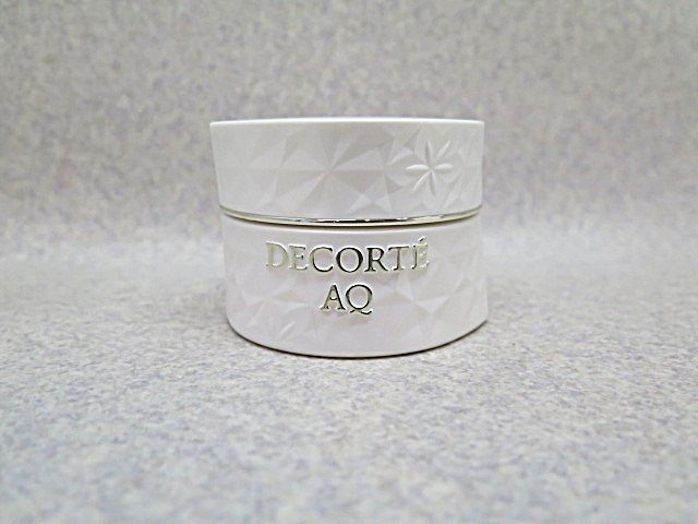 フェイシャル リファイニング マッサージクリーム | DECORTÉ
