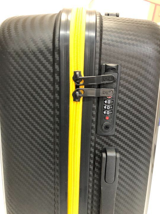 在庫処分セール]CAT キャタピラー Mサイズ ブラック スーツケース