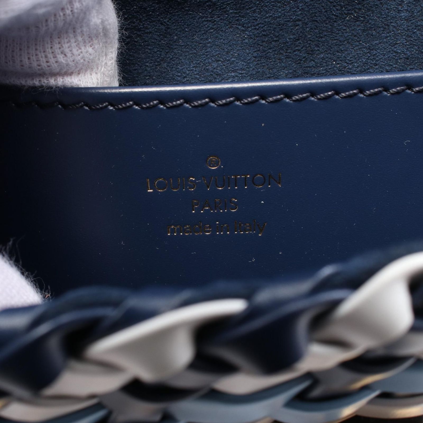 VUITTON