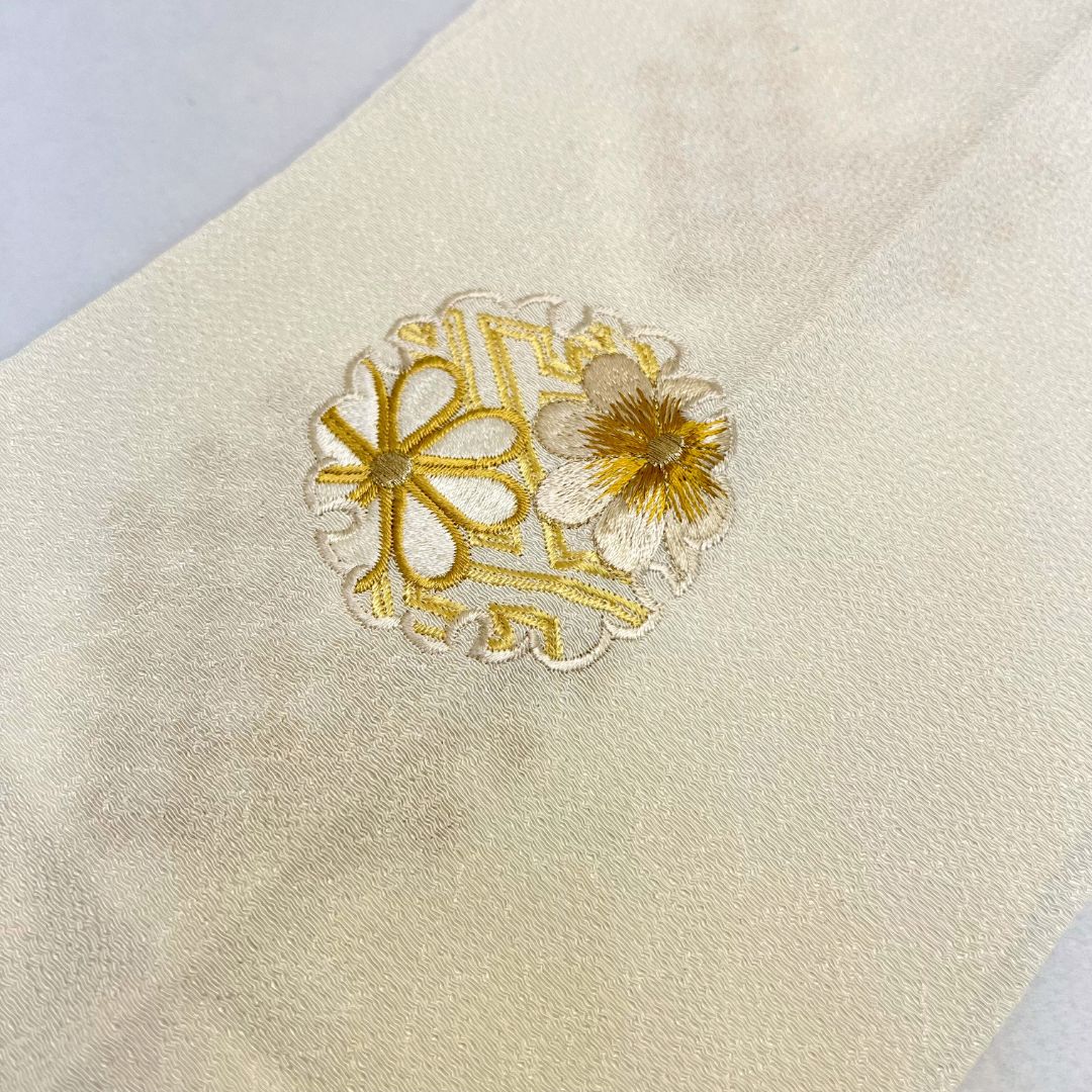 ゴールド×白 雪輪 市松 刺繍衿】 成人式 卒業式 振袖 袴 訪問着 着物 