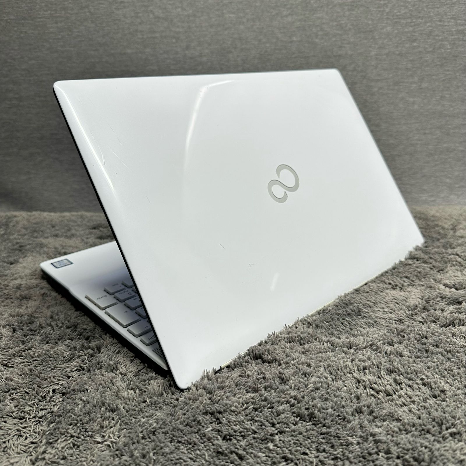 1ヶ月保証】FUJITSU LIFEBOOK i7-8565U メモリ8GB SSD500GB