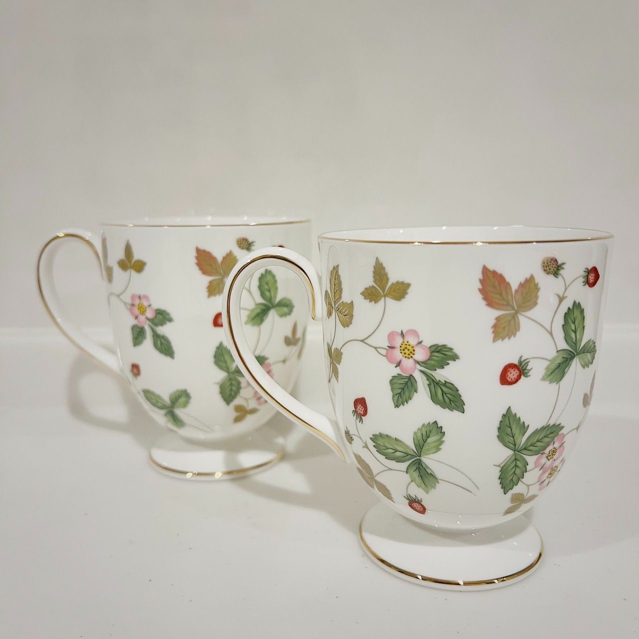 新品未使用品】Wedgwood ウェッジウッド ワイルドストロベリーマグ ...