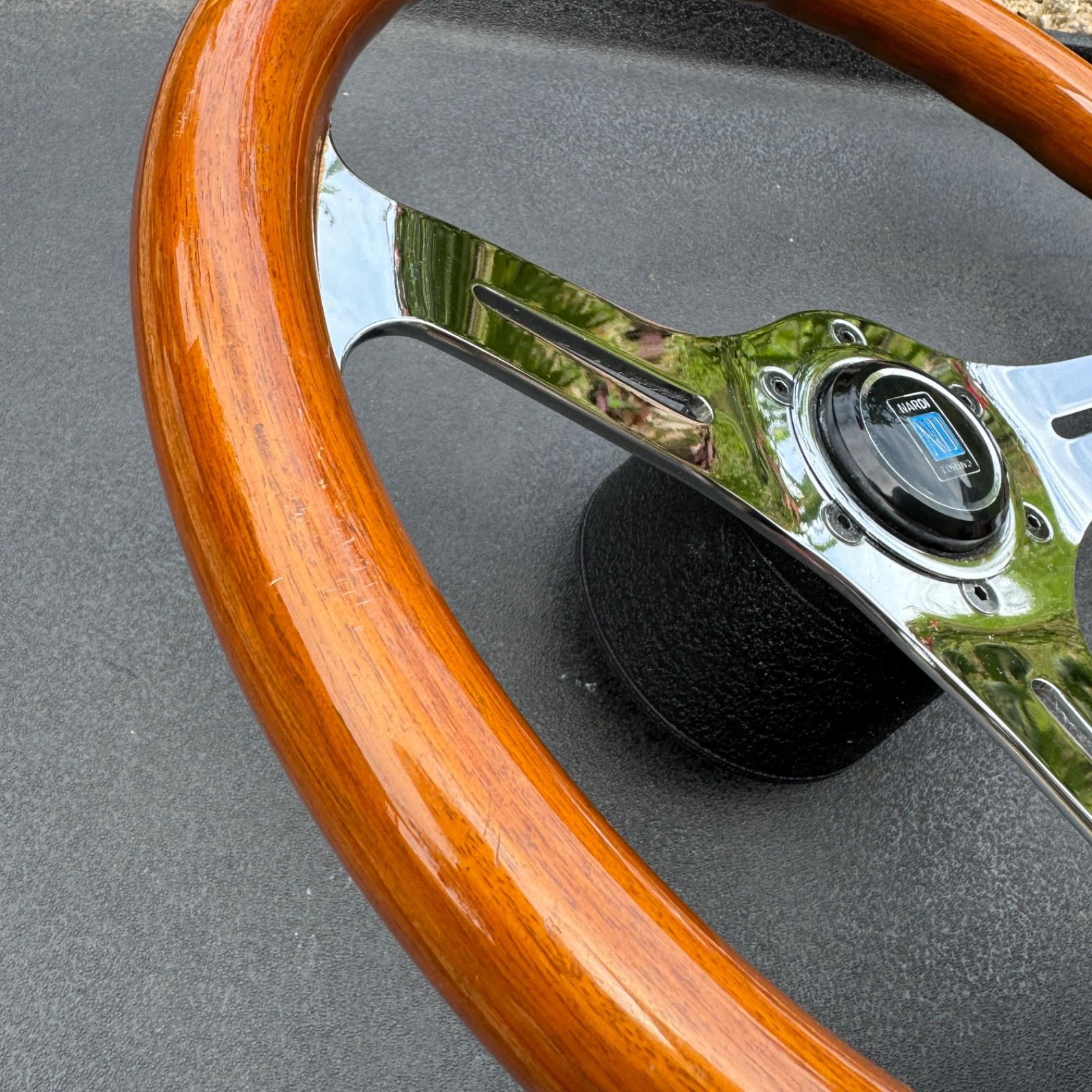 ウッドステアリング メーカー不明 中古品 ホーンボタン付き 旧車