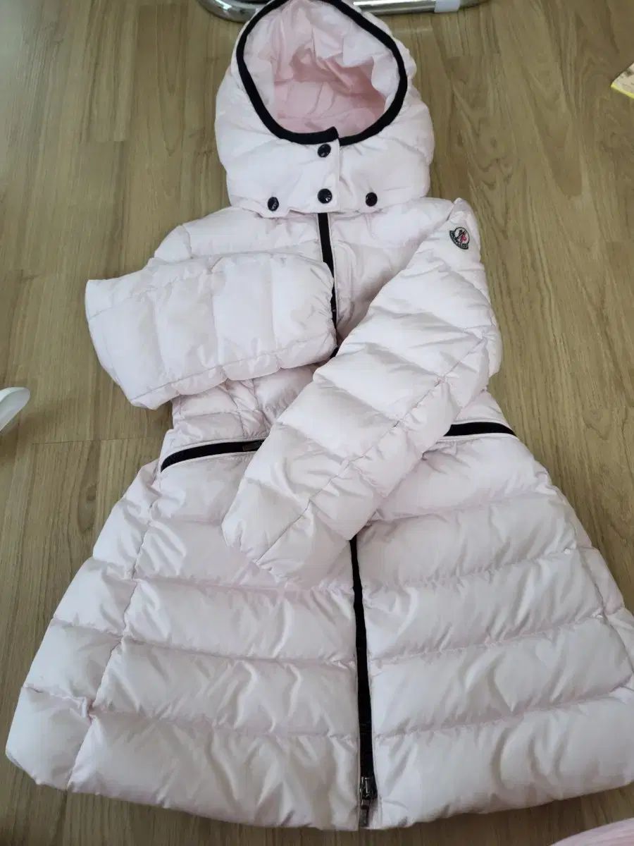 MONCLER(モンクレール) キッズ チャーパル