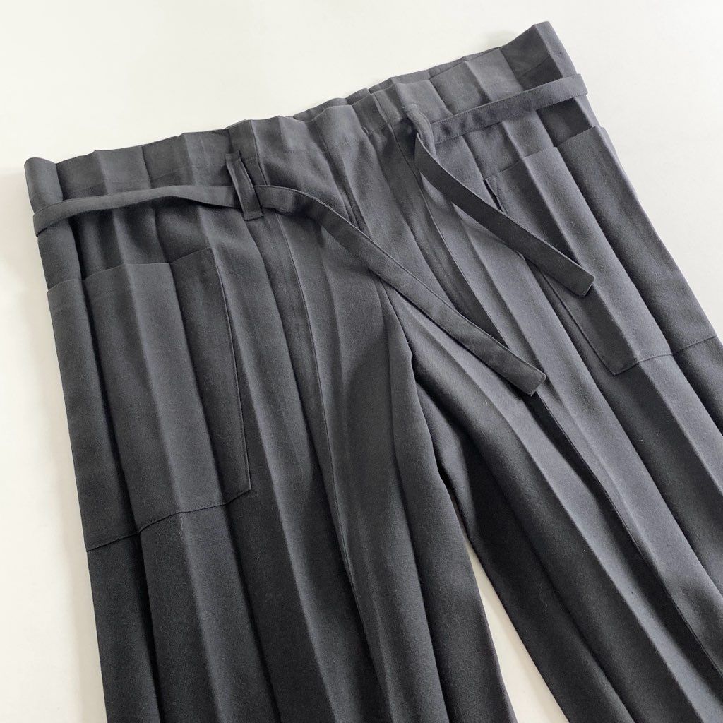 PLEATS PLEASE ISSEY MIYAKE - ミーイッセイミヤケ プリーツ