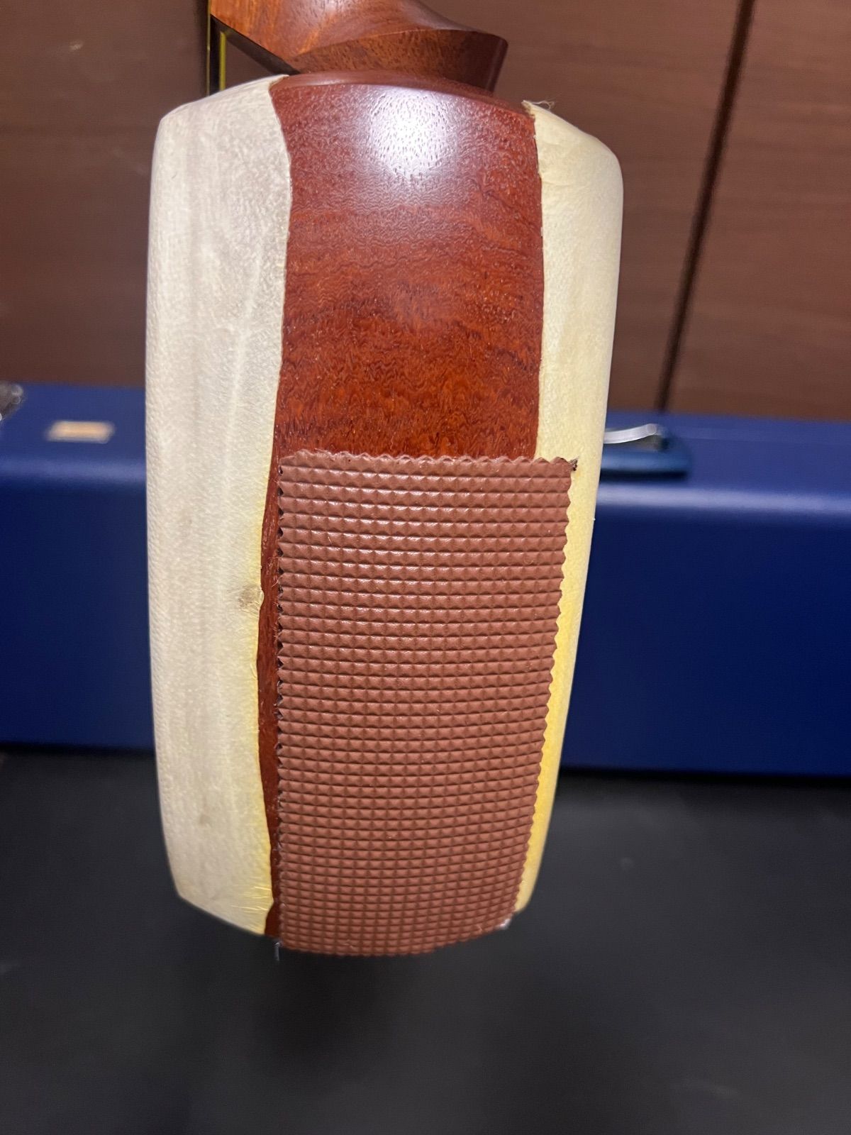 三味線 細棹 購入 ケース付き 付属品多数 三味線 細棹 ケース付き 付属