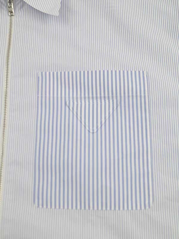 プラダテクニカルコットン ストライプジップ シャツ