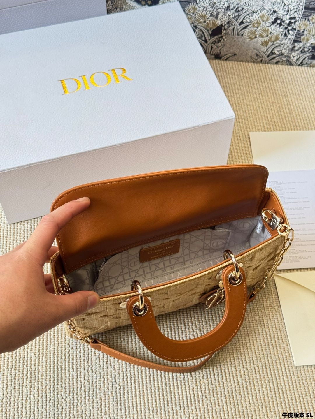 Handbag