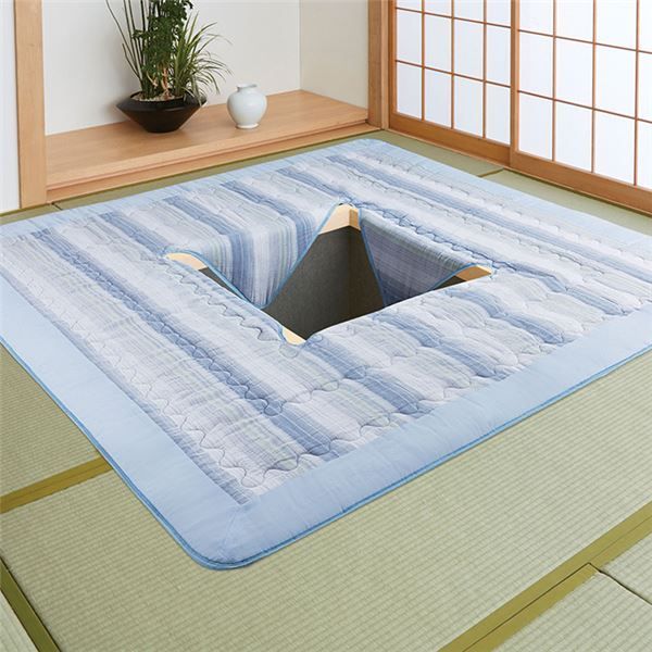 こたつ敷き布団 約230×230cm ブルー 洗える 折りたたみ可 滑りにくい加
