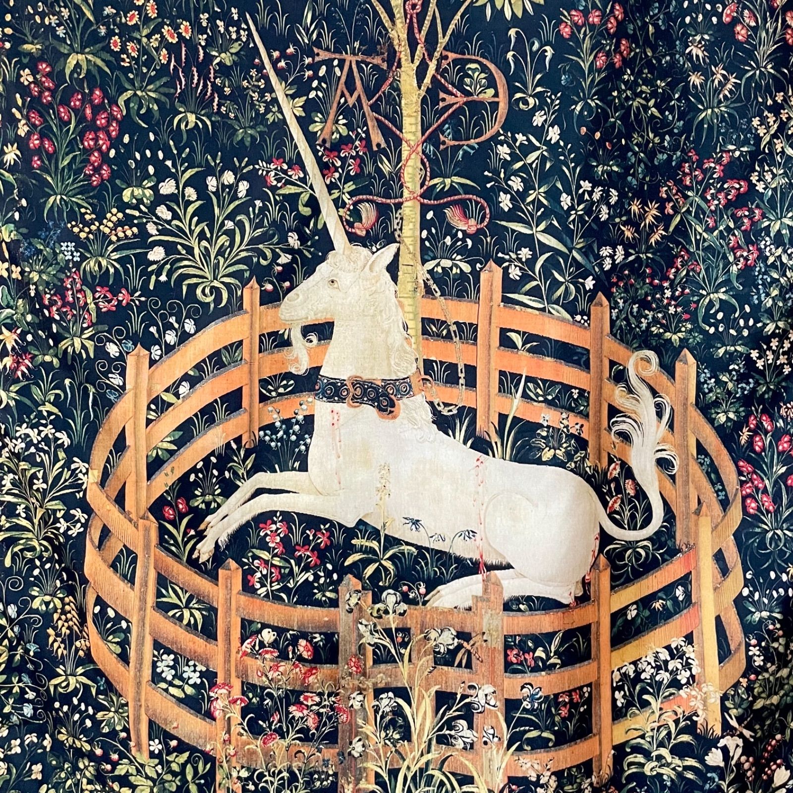 [美品]　囚われの一角獣　一角獣狩り　タペストリー　織物 一角獣狩り マルチクロス 囚われの一角獣 - メルカリ