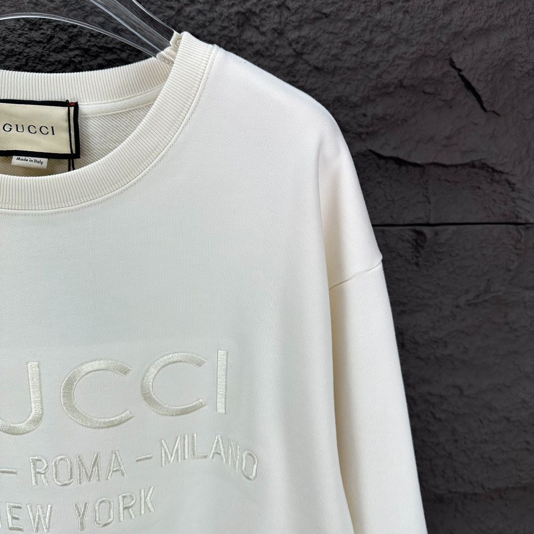 【送料込】GUCCI 24AW クルーネック 刺繍ロゴ スウェットシャツ GUCCI 【グッチ】Gucci 24AW メンズ ロゴ刺繍 シルク コットン T