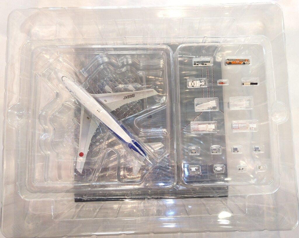 全日空商事　B747　ラストフライト126便　那覇‐羽田　１/400 maxresdefault.jpg?sqp=-