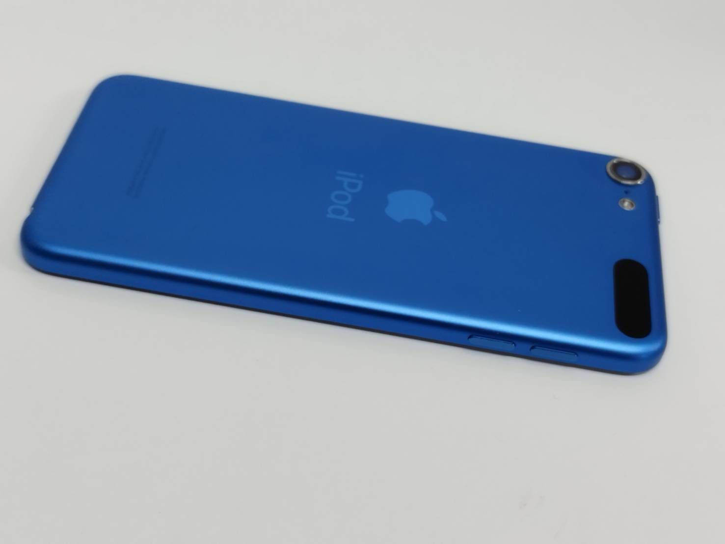 Apple」iPodTouch 第7世代 32GB アイポッドタッチ　RED Apple iPod touch 第7世代32GB ブルー Restored Apple iPod Touch 7th