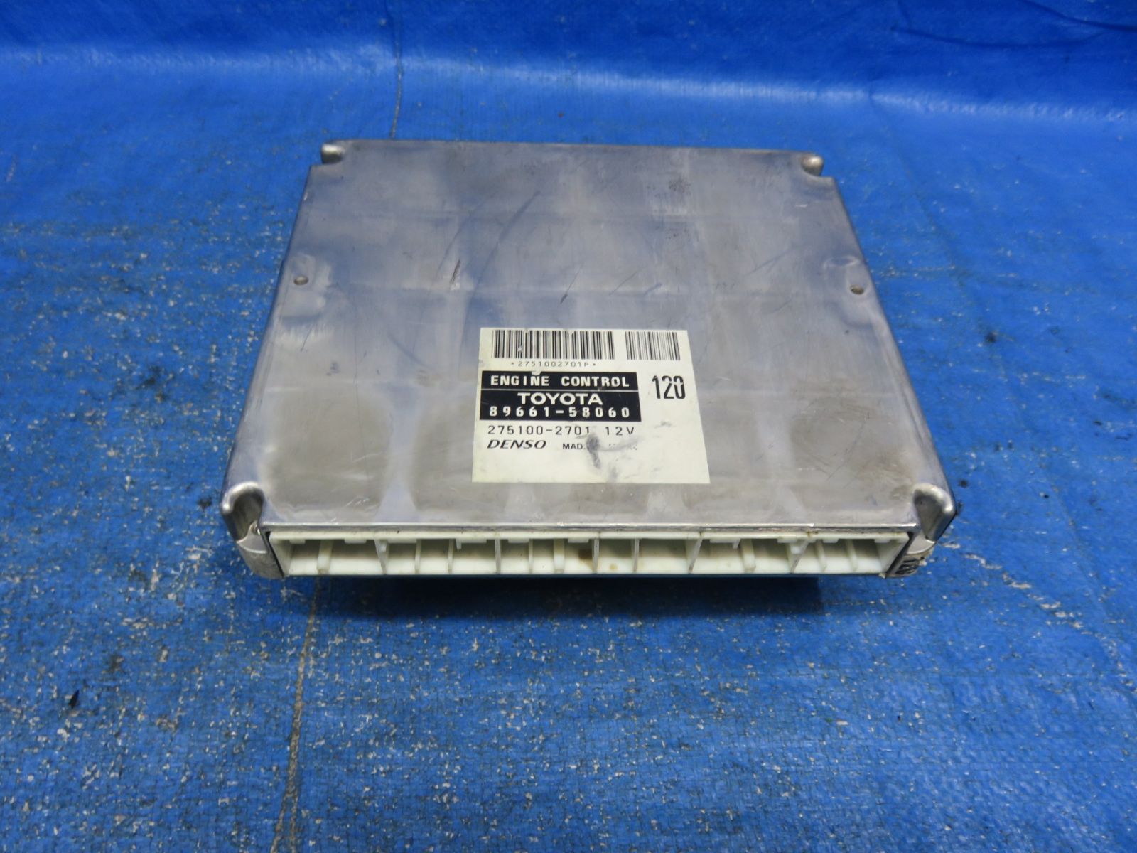 LA7209 トヨタ ANH10W アルファード 2AZ-FE エンジンコンピュータ エンジンコントロールユニット 純正 89661-58060 稼働車外し