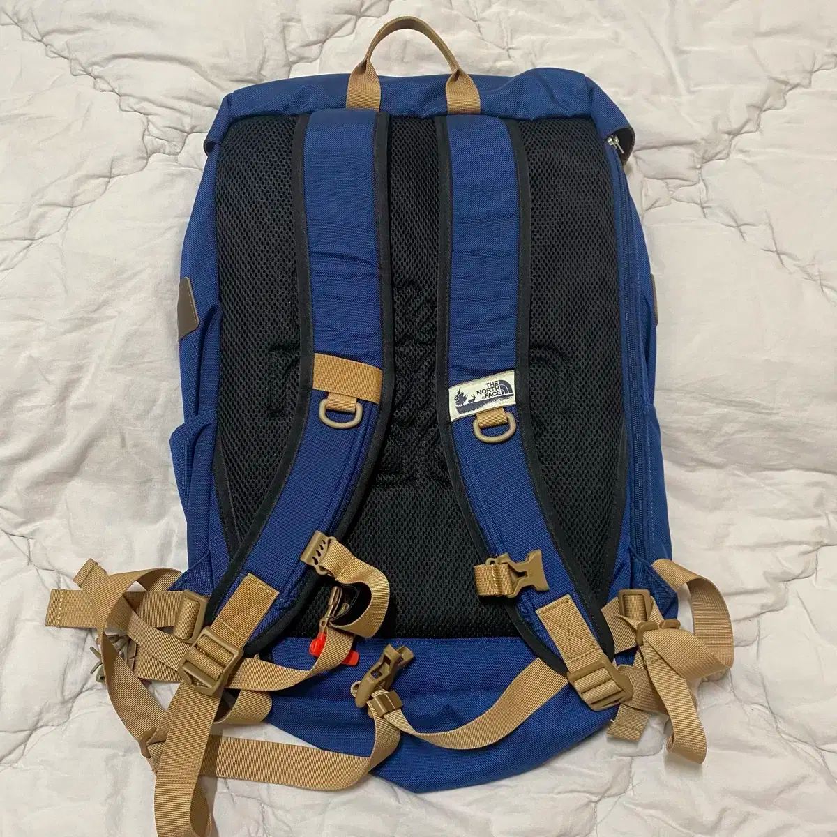 NORTH FACE