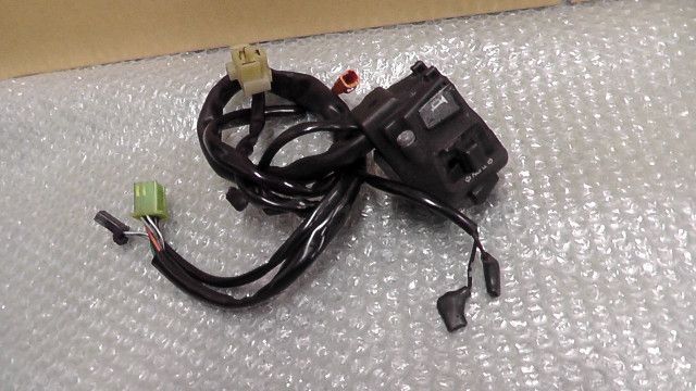 VTR250 FI　MC33-1400xxx　の　ハンドルスイッチ　左:#1724807524