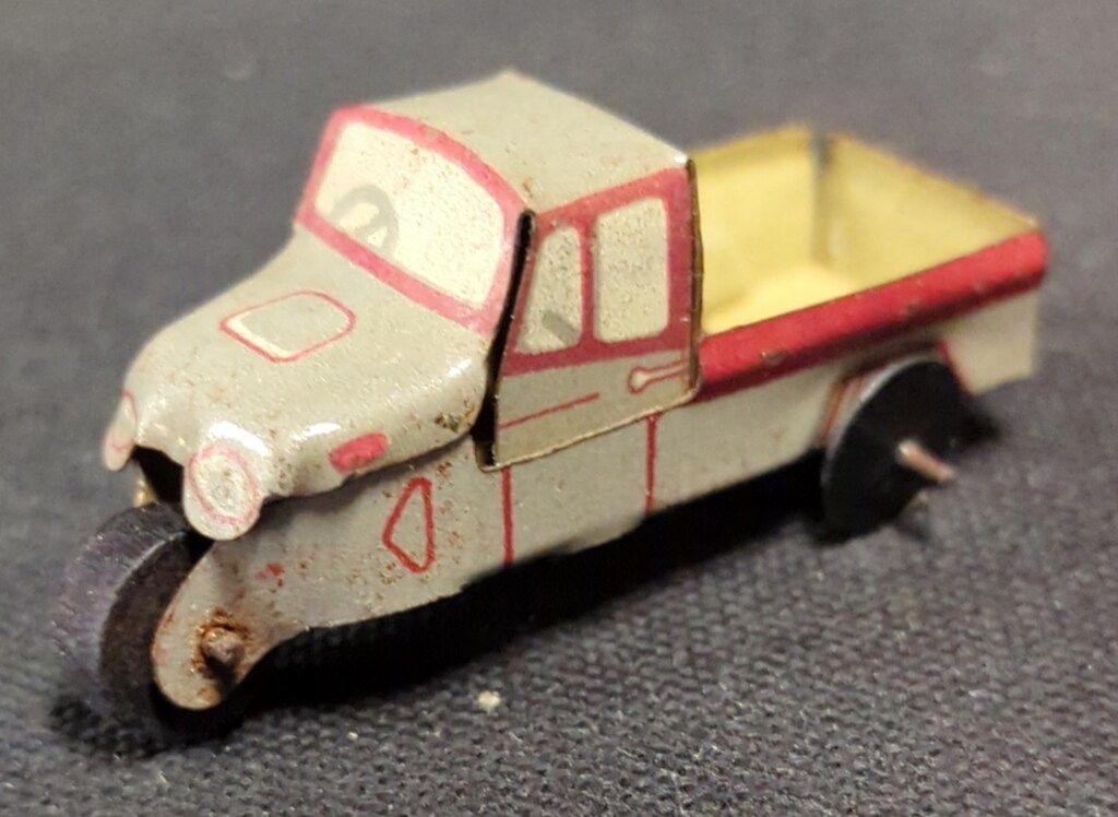 大正レトロ/明治レトロ/昭和レトロ 】木製置物 孔雀 くじゃく 花台 当時物