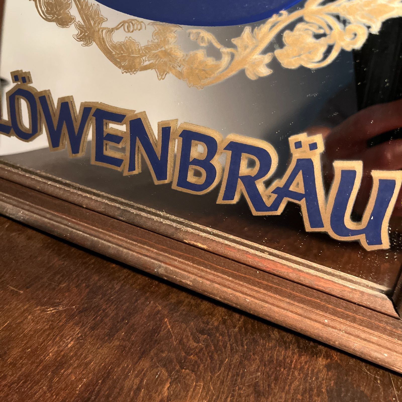 パブミラー LOWENBRAU レーベンブロイ ドイツビール ミラー 鏡 流行に - 鏡