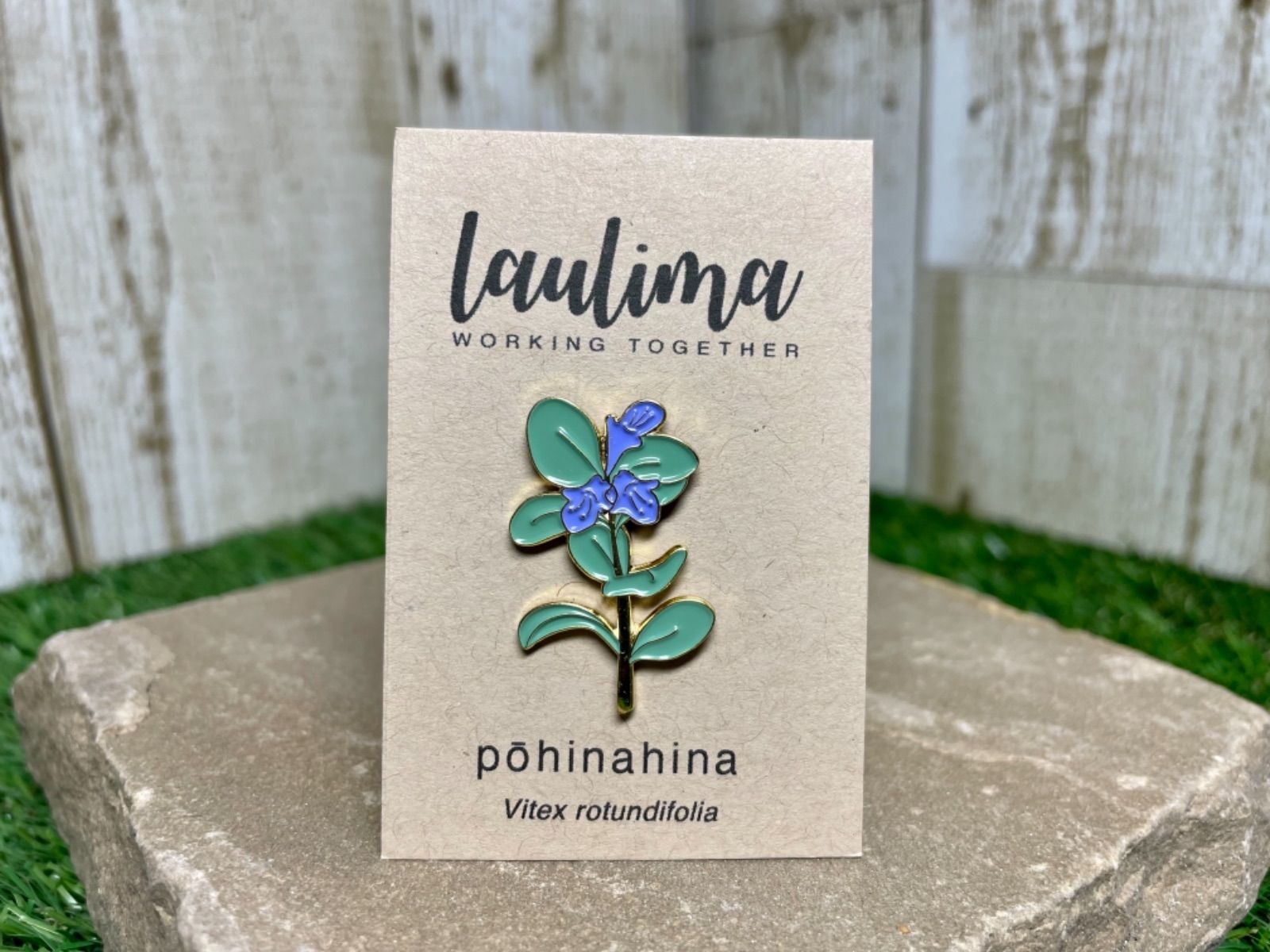 Pōhinahina Pin ハマゴウ ピンバッチ