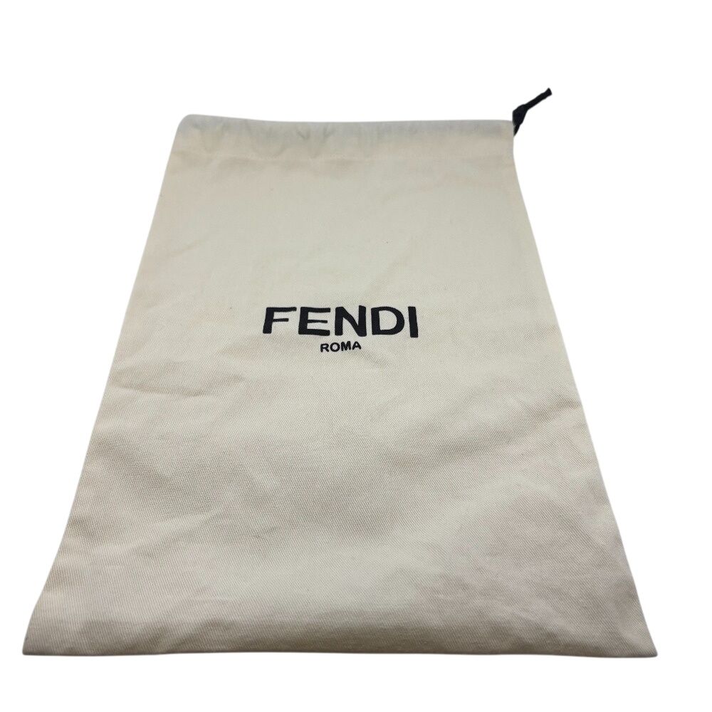 FENDI フェンディ