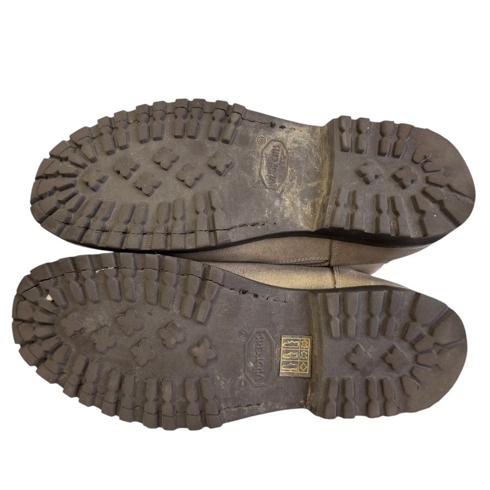 BUTTEROベージュスエード バックル付きブーツ 【公式通販】