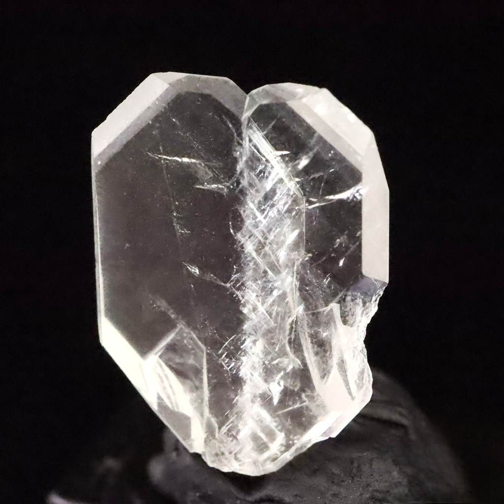 長崎県五島列島産 日本式双晶 0.79g 【榎本通商63510】 - メルカリ