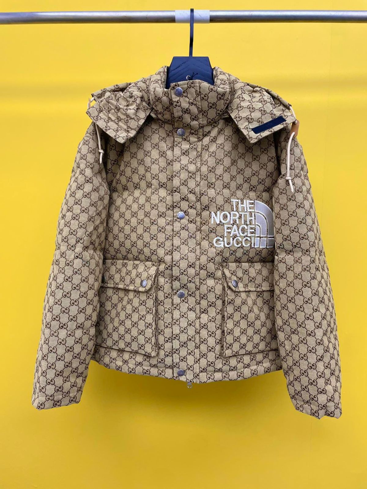 GUCCI×THENORTHFACEコラボ　ダウンジャケット