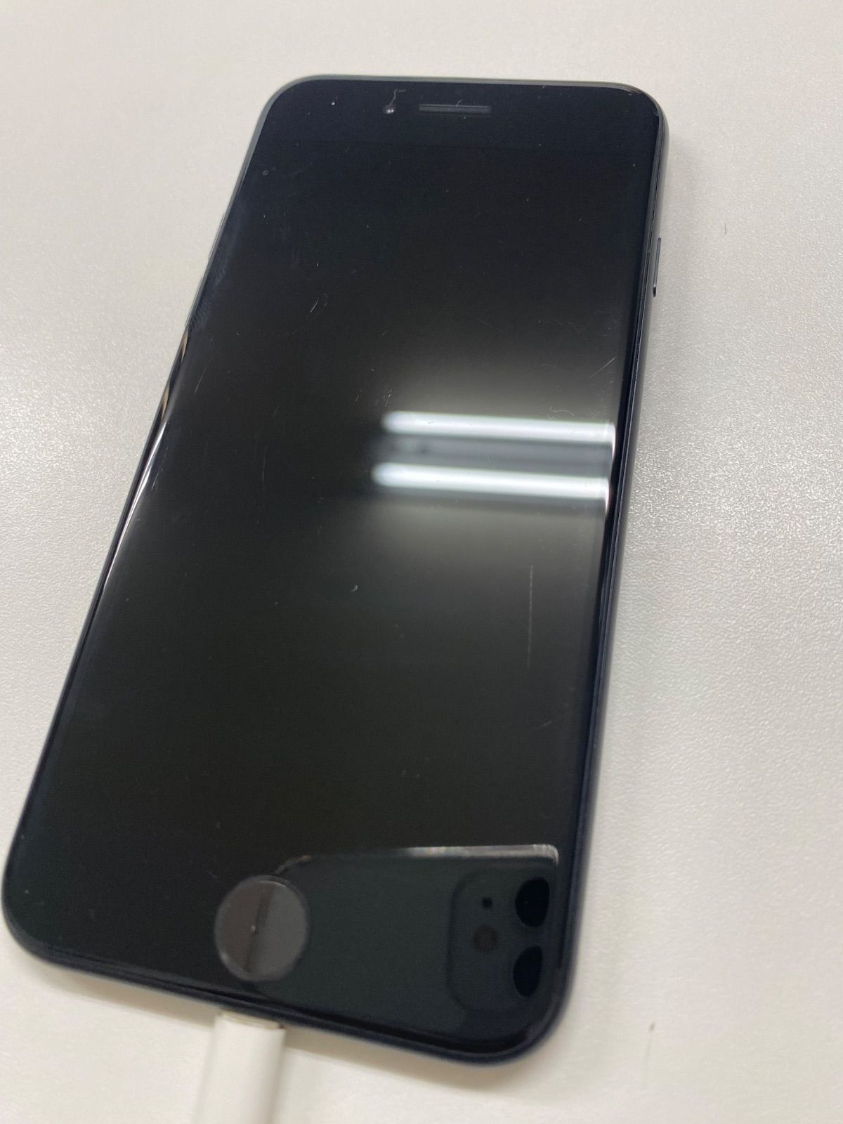 iPhone SE2 第二世代 64GB au