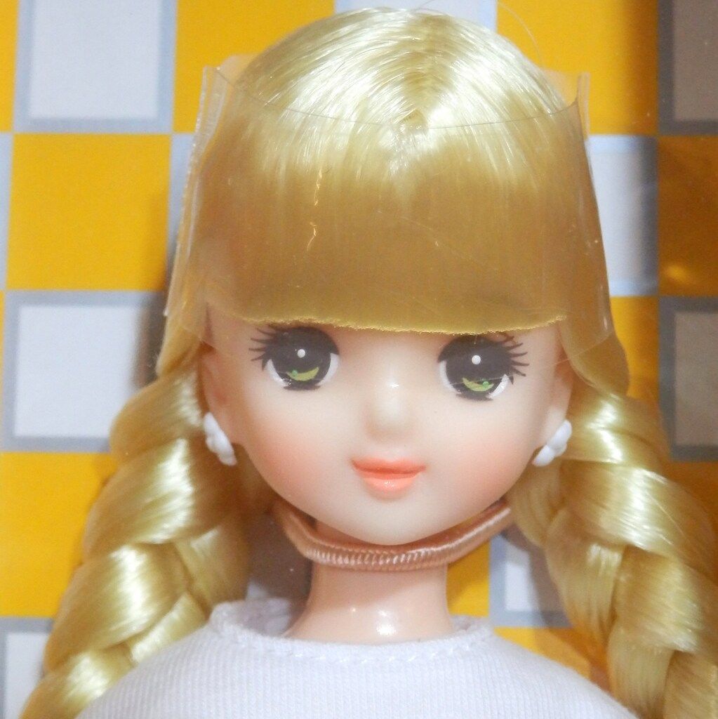 リトルファクトリー リカちゃんキャッスル S キャッスル -12 みほちゃん レモン色 13086