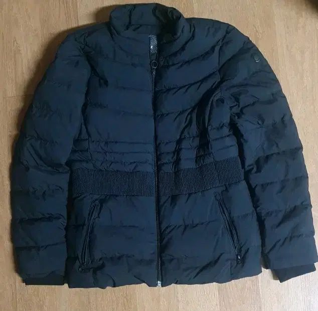 レディース ワイドアングルジャンパー 100