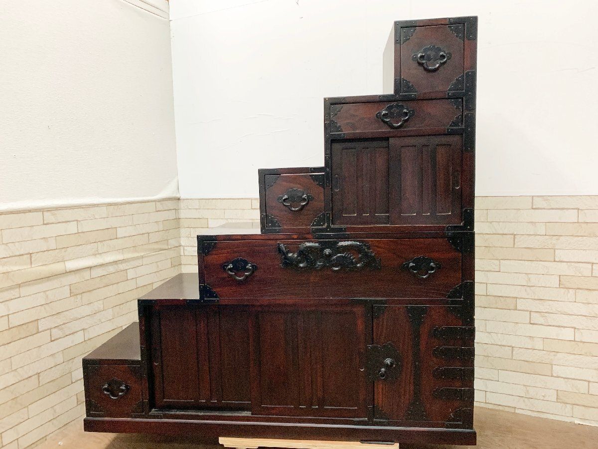 民芸調 時代物 両面箪笥 階段箪笥 6段 小物入れ 和家具 アンティーク 装飾金具 整理箪笥 引き出し 畑1102