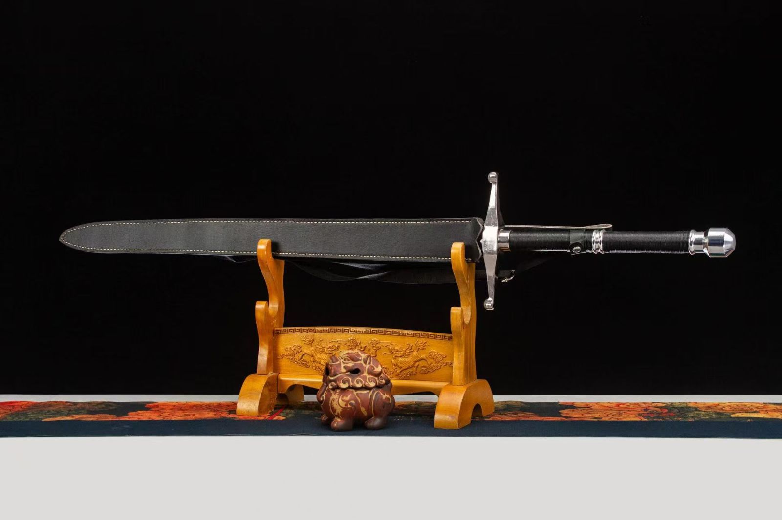 金色の鞘 武具 刀装具 日本刀 模造刀 居合刀 武士道 98式軍刀