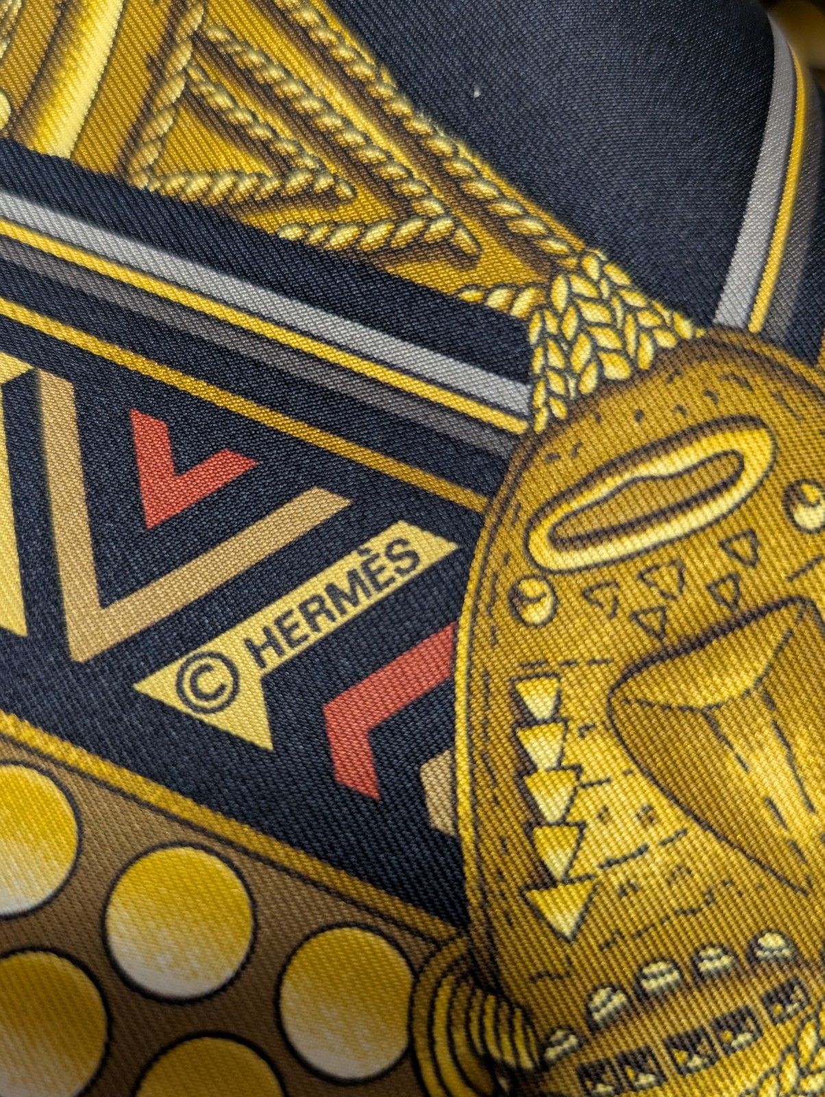 HERMES カレ90 大判スカーフ 首長達の金 シルク ブラック