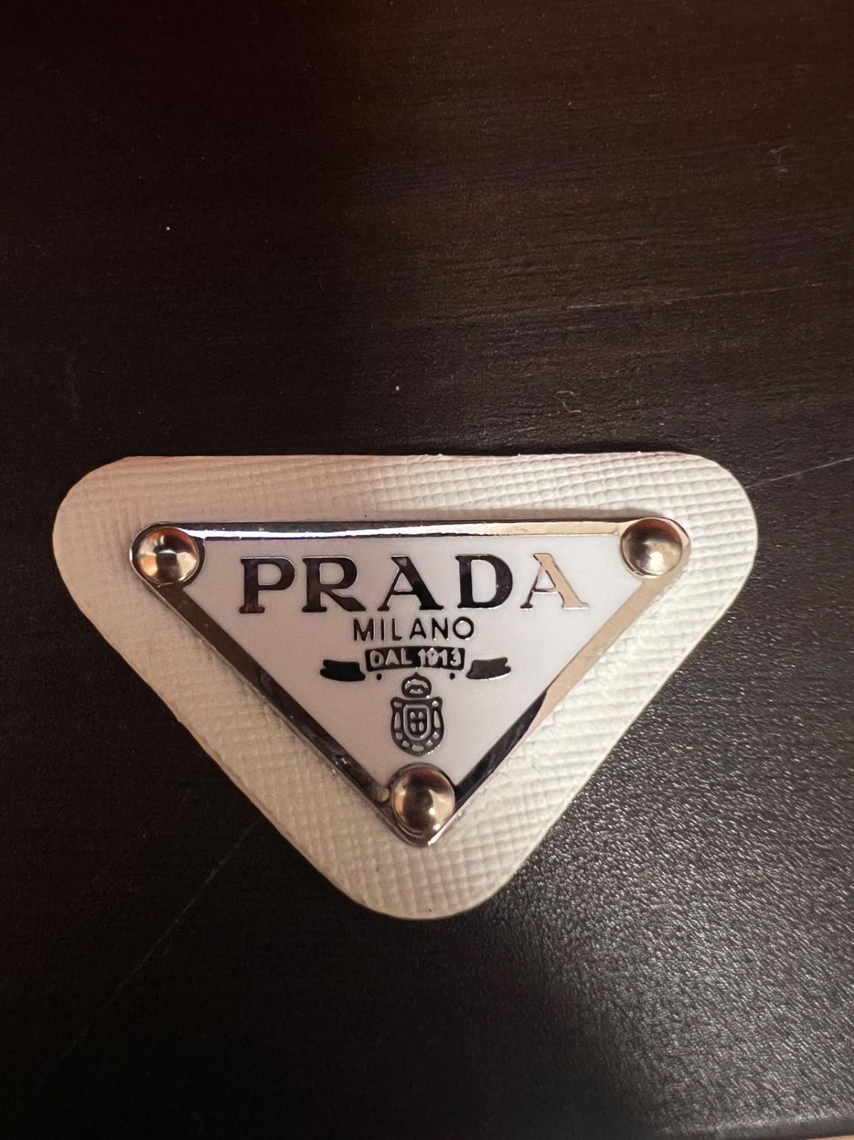 1枚 ブローチパーツ プラダ PRADA ノベルティ - メルカリ