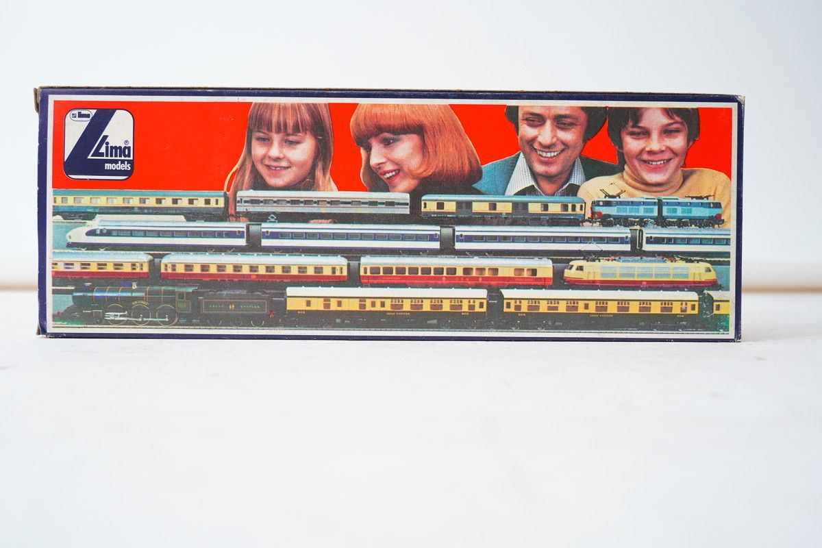 8.136 △ Lima models HOゲージ 機関車 スイス鉄道 - メルカリ