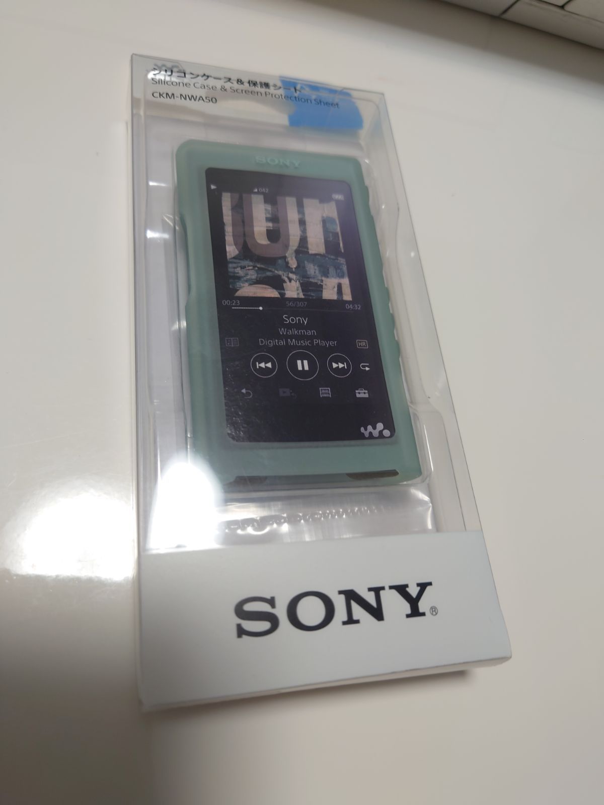 ソニー ウォークマン純正 シリコンケース CKM-NWA50 : NW-A50シリーズ用 ペールゴールド CKM-NWA50 N