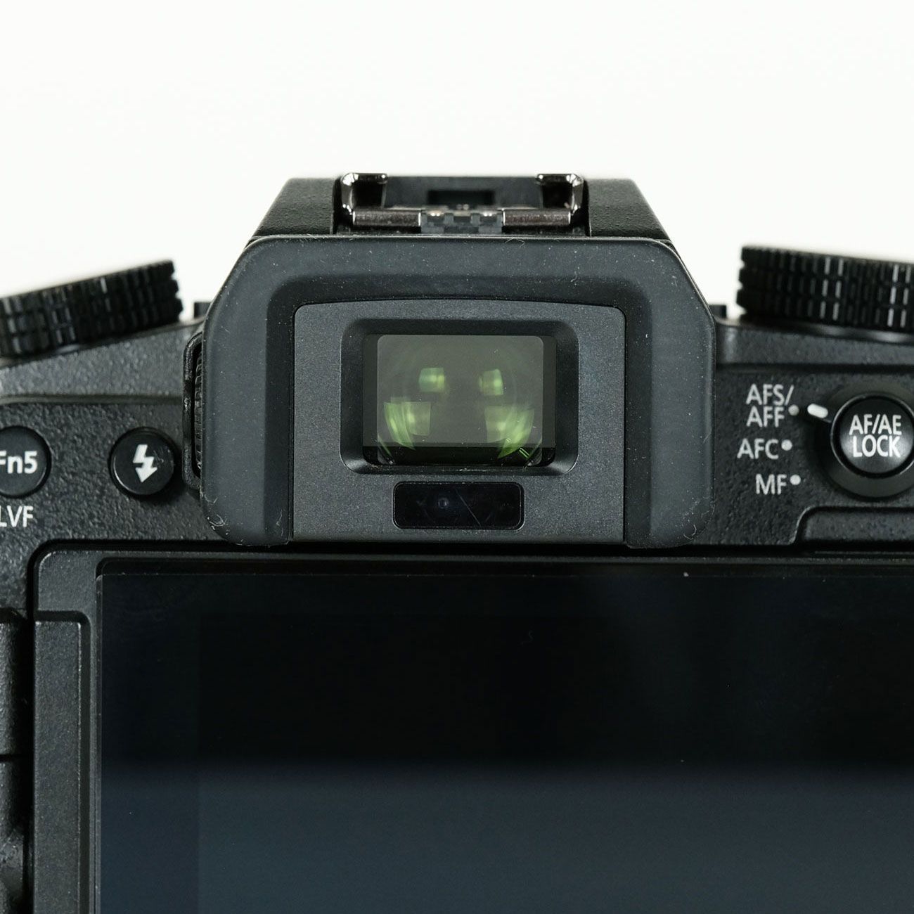 美品｜シャッター数2,380回] Panasonic LUMIX DMC-G7 ボディ
